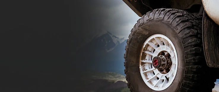 Arazi aracı üzerinde 4x4 jant