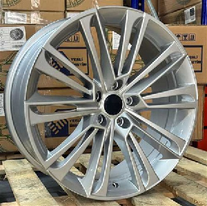 RC517 8X19 5X112 ET42 66,45 SILVER